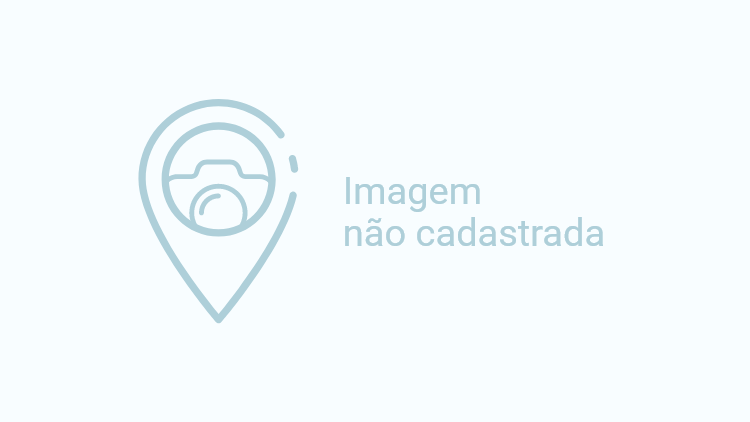 Remada ao nascer do sol